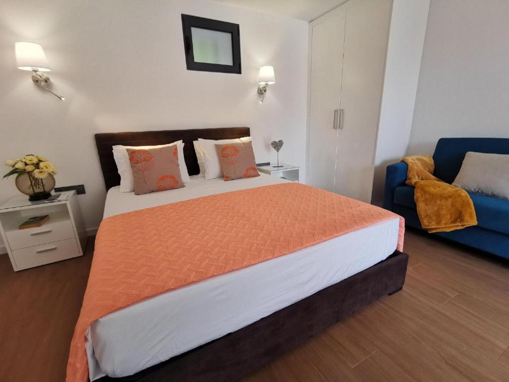 Chale Esmeralda - Charming Studios In Calheta Beach Bagian luar foto